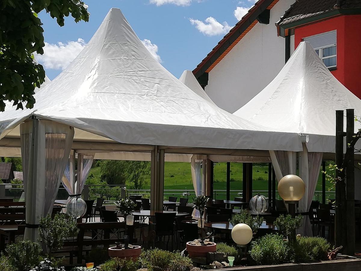 Hotel Wo Der Hahn Kraeht 3*